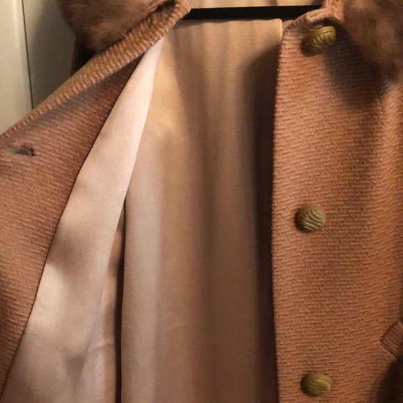 Vintage wool coat with fur collar - Picture 5 of 8